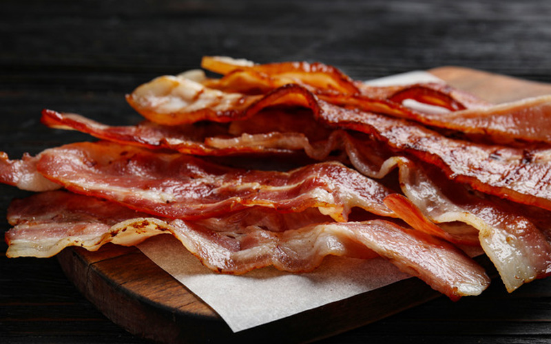 How to reheat bacon