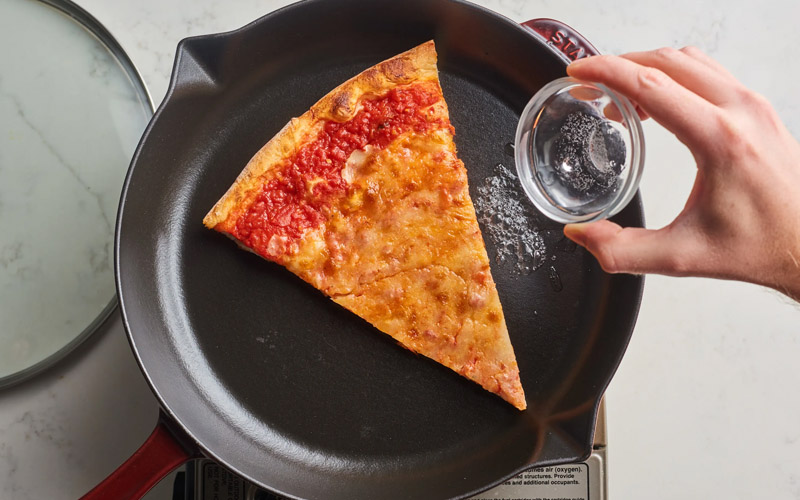 How to Reheat Pizza In a Pan