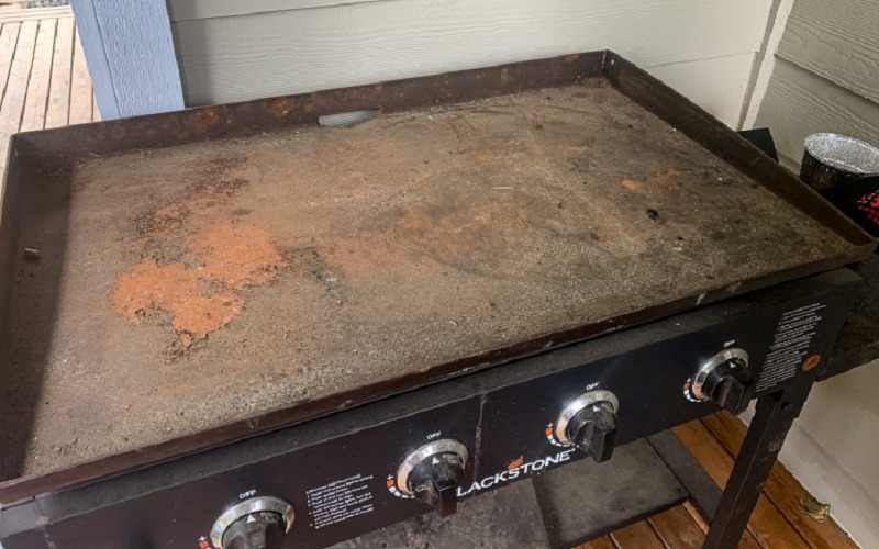 How-to-clean-a-rusty-blackstone-griddle-1