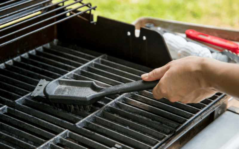 How to Clean a Grill Burner 1