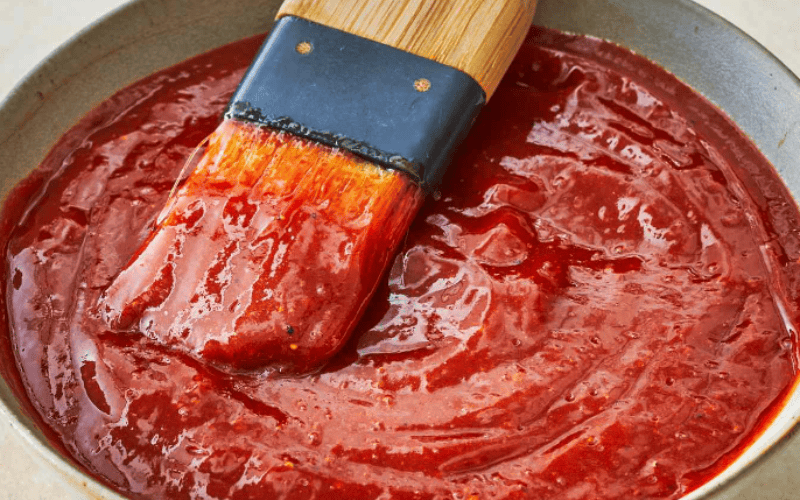 How to Thicken BBQ Sauce With Tomato Paste